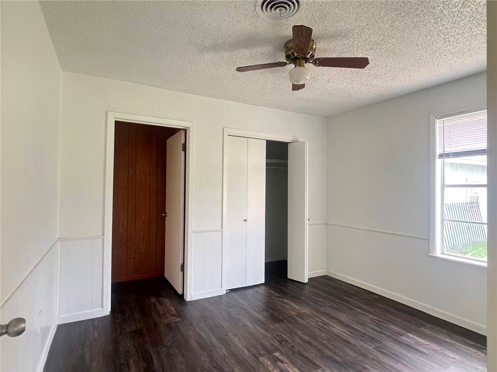 11047 North Dowling Road College Station, TX 77845 - Photo 16 of 23