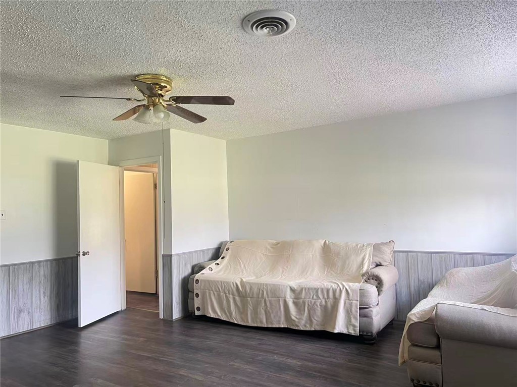 11047 North Dowling Road College Station, TX 77845 - Photo 5 of 23