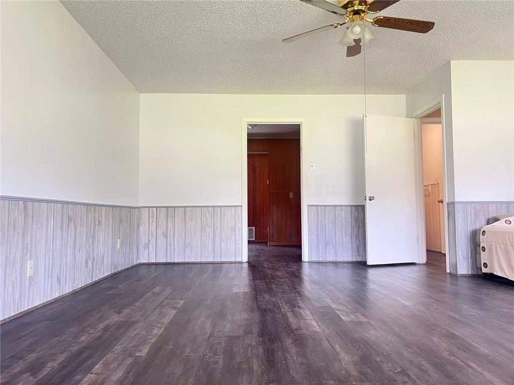 11047 North Dowling Road College Station, TX 77845 - Photo 6 of 23