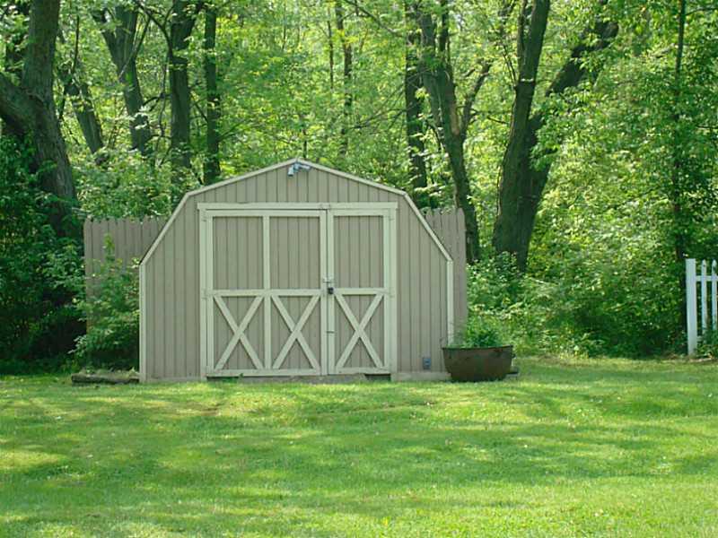 2725 East Thompson Road Indianapolis, IN 46227 - Photo 16 of 16 Gallery Image 16