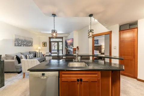 $960,000 | 1850 Village South Road, Unit 308, Olympic Valley, CA 96146