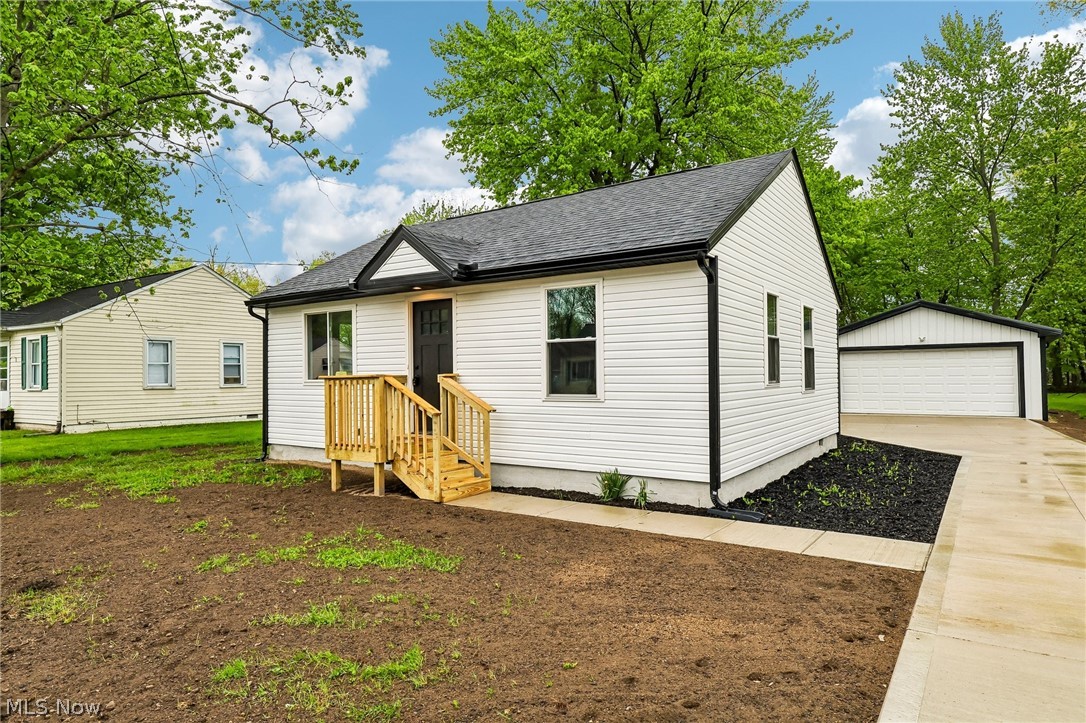 38849 Adkins Road Willoughby, OH 44094 - Photo 1 of 27