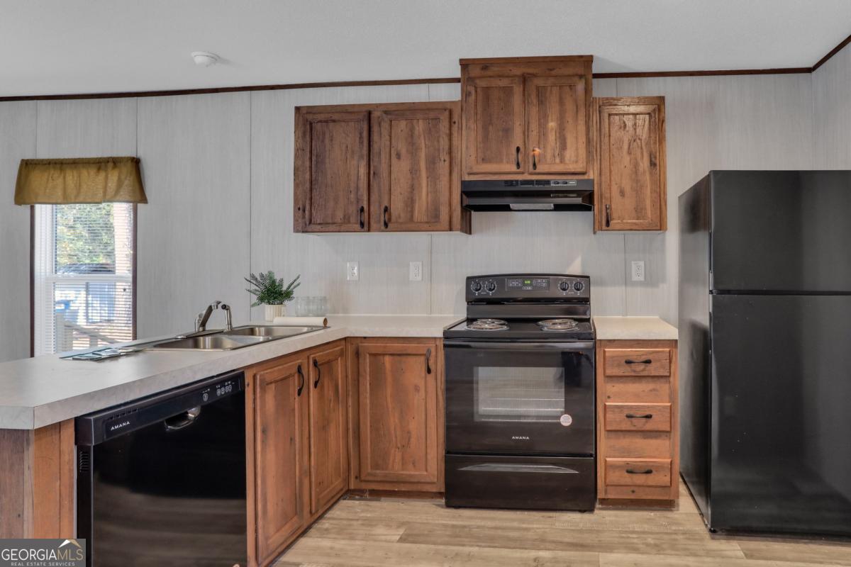 370 Briarwood Road Jesup, GA 31545 - Photo 11 of 19