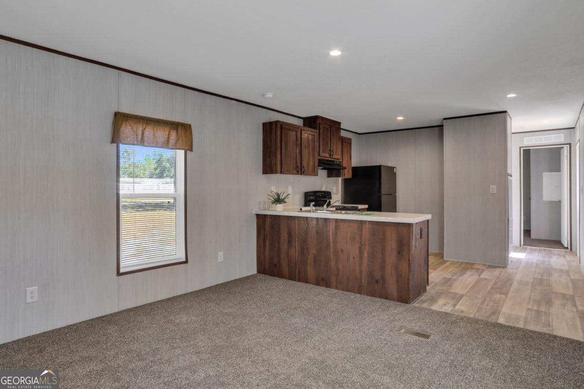 370 Briarwood Road Jesup, GA 31545 - Photo 3 of 19