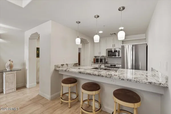 $4,000 | 36601 North Mule Train Road, Unit B20, Carefree, AZ 85377