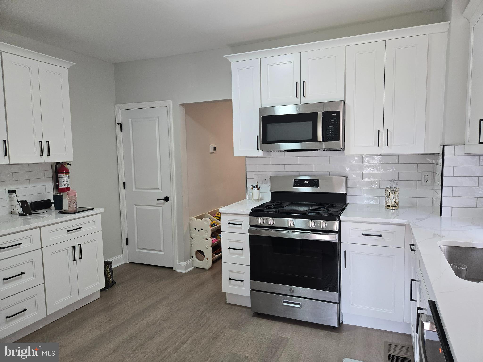 238 Filmore Street Riverside, NJ 08075 - Photo 7 of 18 Kitchen