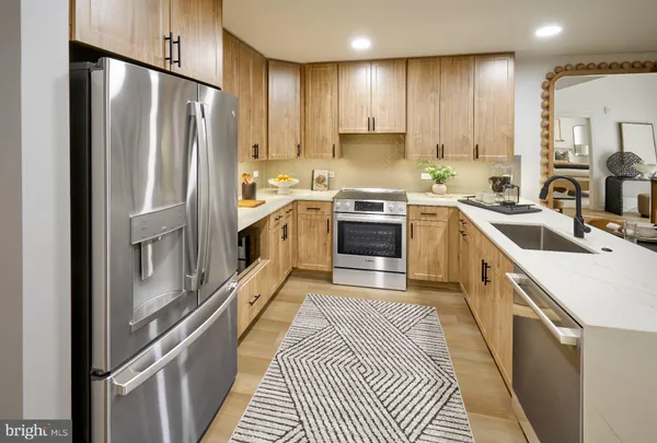 $9,095 | 2700 Main Line Boulevard, Unit 811, Alexandria, VA 22301