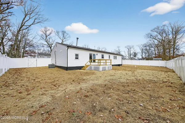 $550,000 | 1627 Adams Avenue, Toms River, NJ 08753