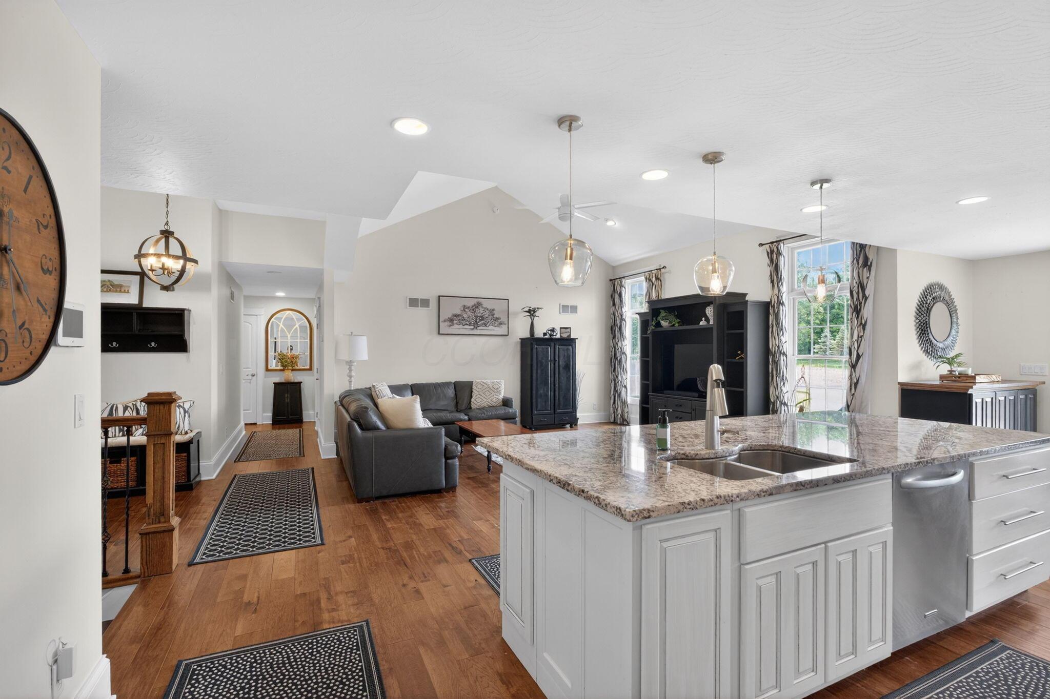16600 Murphy Road Sunbury, OH 43074 - Photo 20 of 64 Kitchen