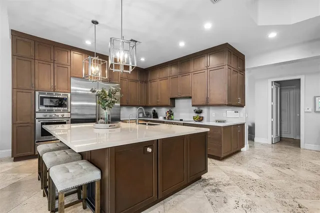 $2,095,000 | 6599 Northwest 33rd Avenue, Boca Raton, FL 33496