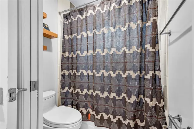 $2,095,000 | 6599 Northwest 33rd Avenue, Boca Raton, FL 33496