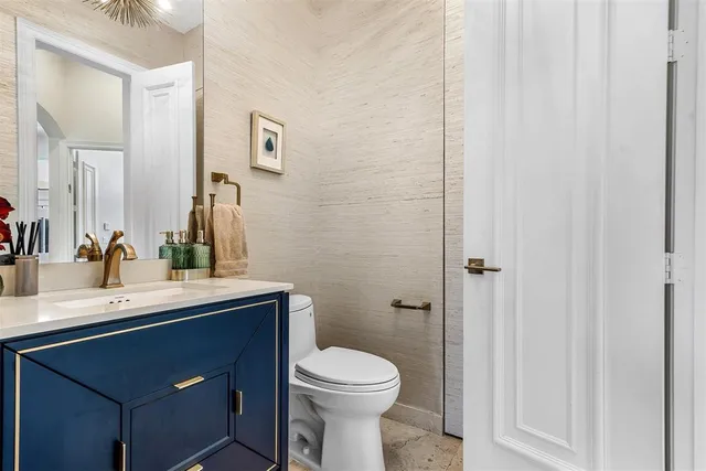 $2,095,000 | 6599 Northwest 33rd Avenue, Boca Raton, FL 33496