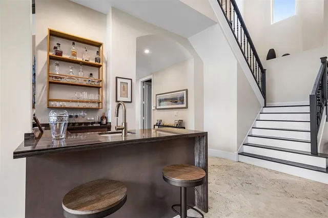 $2,095,000 | 6599 Northwest 33rd Avenue, Boca Raton, FL 33496