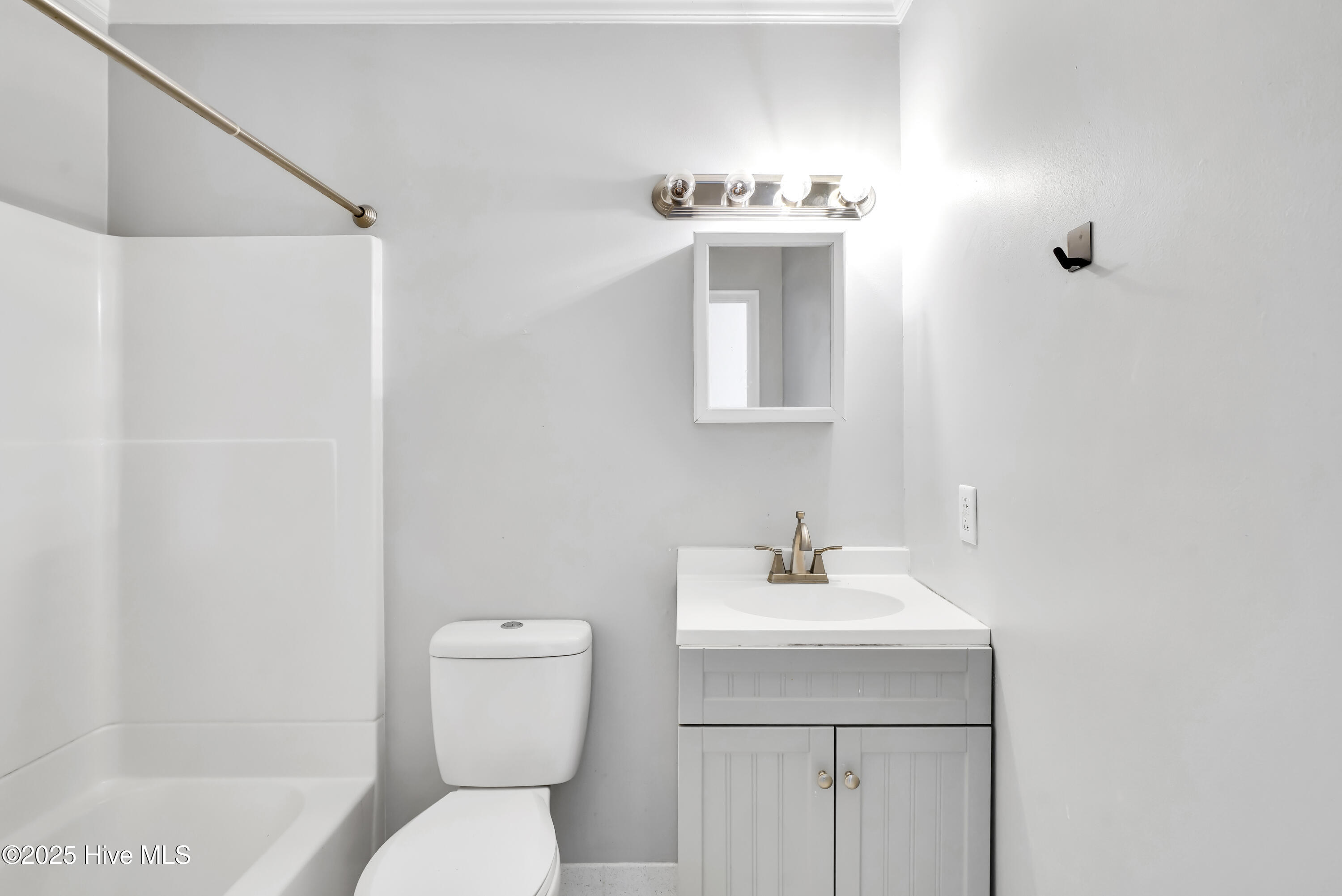 115 Ridgeway Drive Wilmington, NC 28409 - Photo 13 of 37 115RidgewayDrive-24