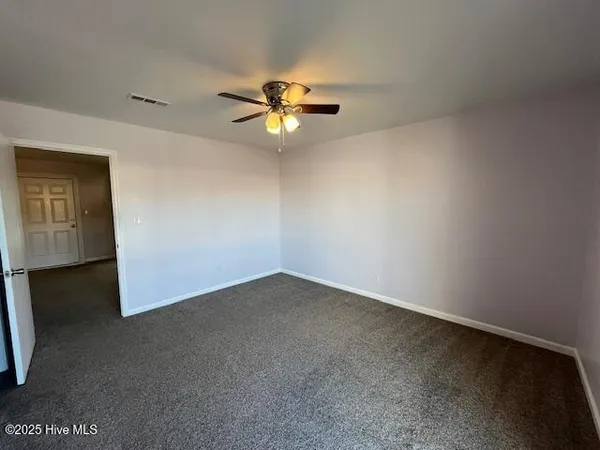 $1,200 | 2548 Flint Drive, Wilmington, NC 28401