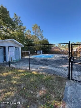 $1,200 | 2548 Flint Drive, Wilmington, NC 28401