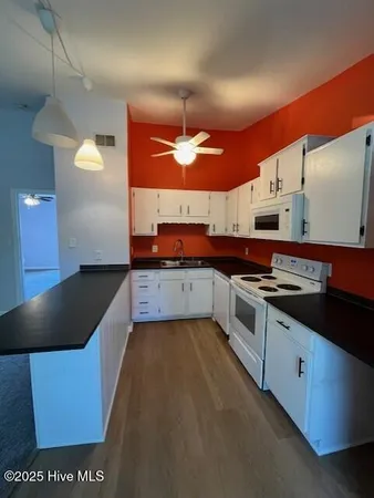 $1,200 | 2548 Flint Drive, Wilmington, NC 28401