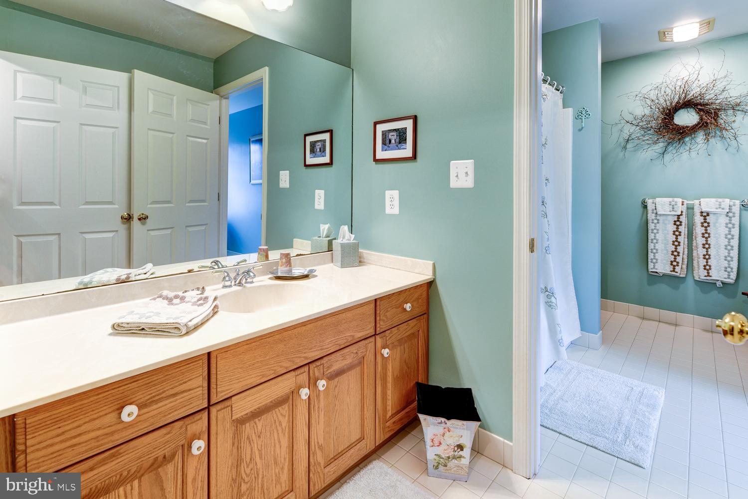 5021 A Church Road Mount Laurel, NJ 08054 - Photo 23 of 30 Full Hall Bath