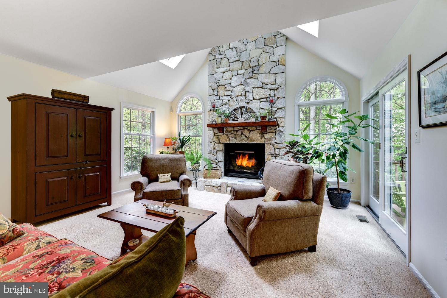 5021 A Church Road Mount Laurel, NJ 08054 - Photo 7 of 30 Great Room with vaulted ceiling and sky lights