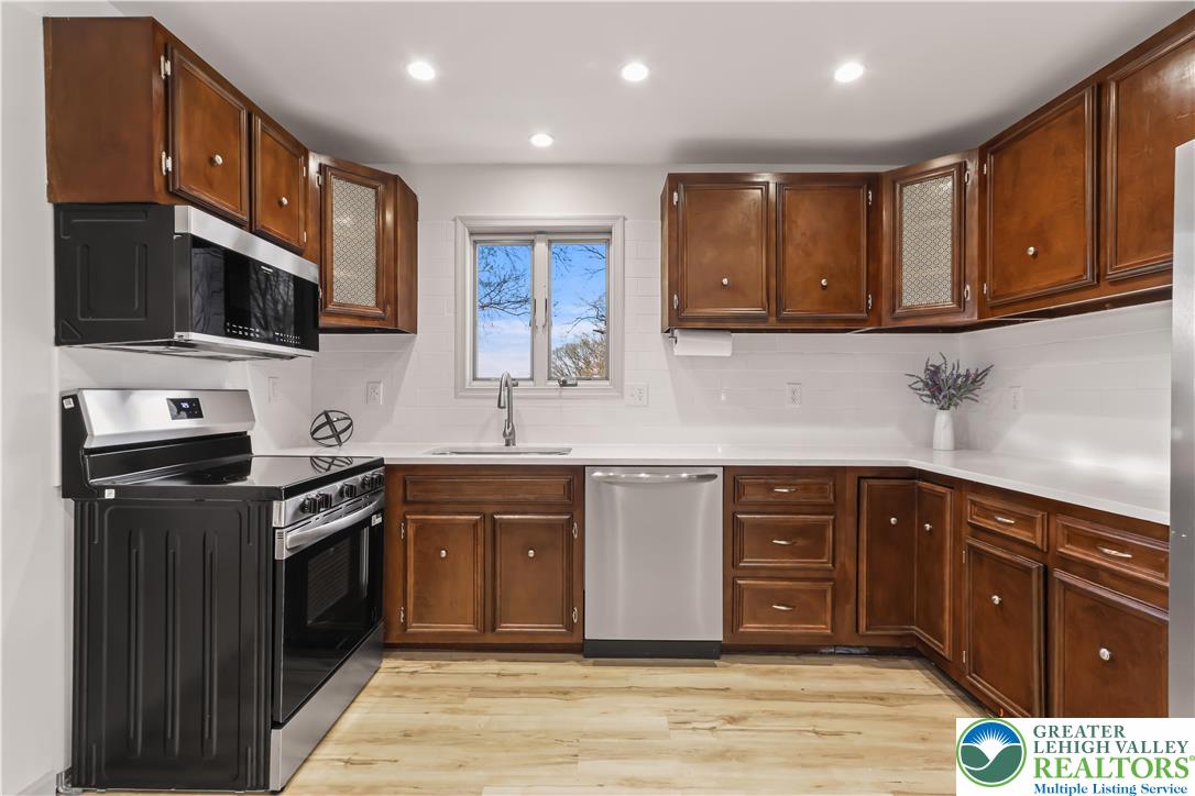 2023 Church Road Allentown, PA 18104 - Photo 10 of 37