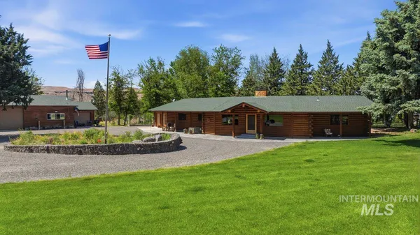 $695,000 | 221 Willow Lane, Hagerman, ID 83332