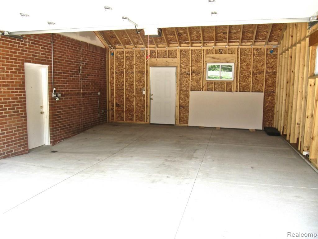 265 East Gunn Road Rochester, MI 48306 - Photo 12 of 28 Plenty of space for storage and 2 Cars