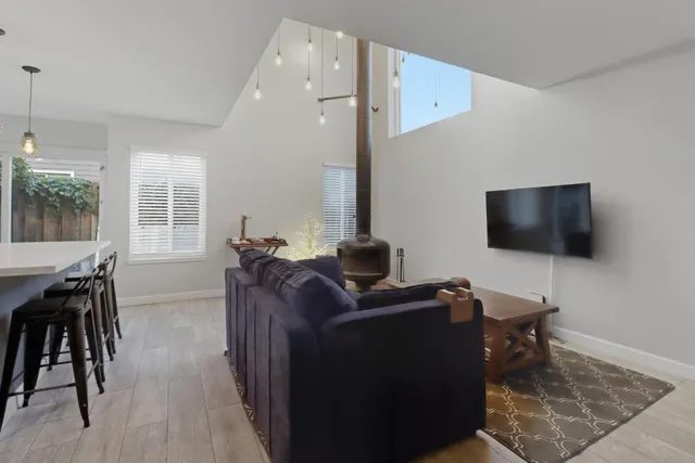 $998,000 | 833 South San Tomas Aquino Road, Unit L, Campbell, CA 95008