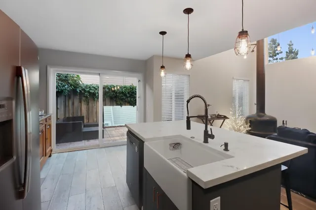 $998,000 | 833 South San Tomas Aquino Road, Unit L, Campbell, CA 95008