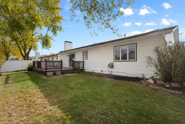 $424,900 | 1031 Conrad Court, Elk Grove Village, IL 60007