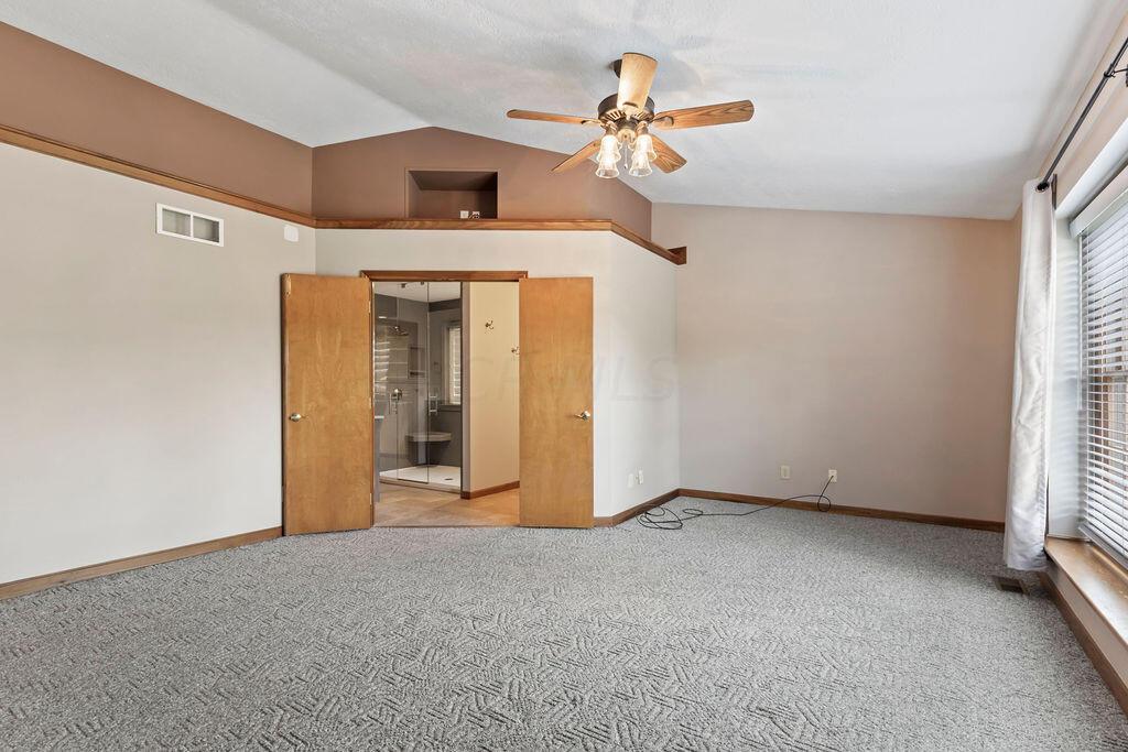 385 Beecher Road Gahanna, OH 43230 - Photo 26 of 57 OWNERS SUITE