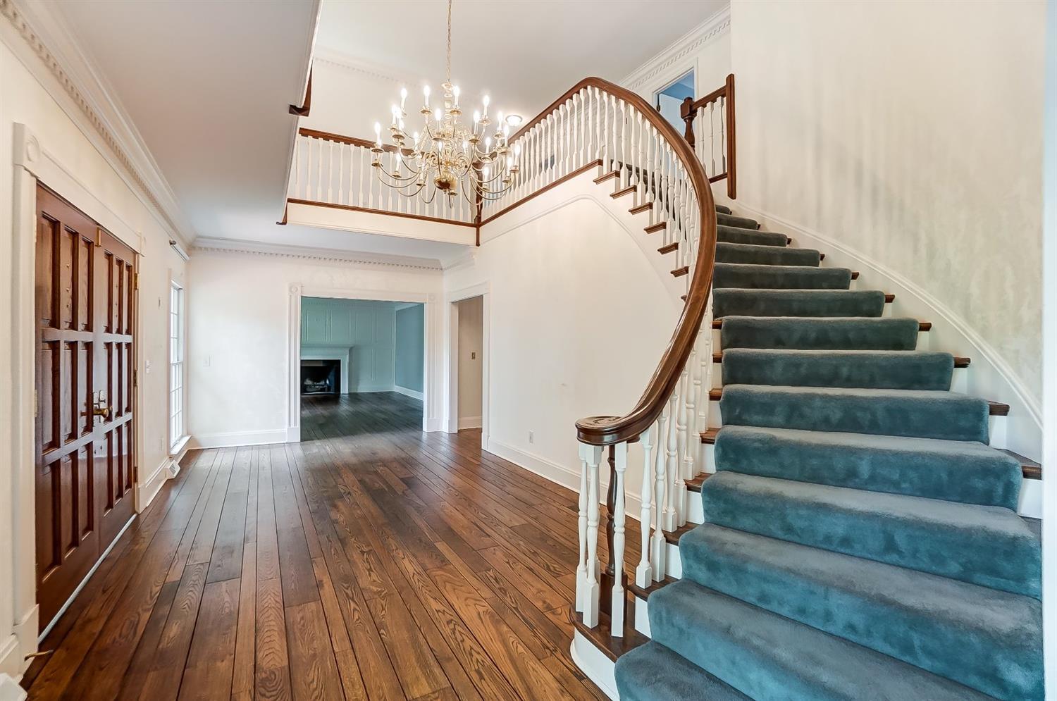 8125 Given Road Cincinnati, OH 45243 - Photo 6 of 50 Gallery Image 6