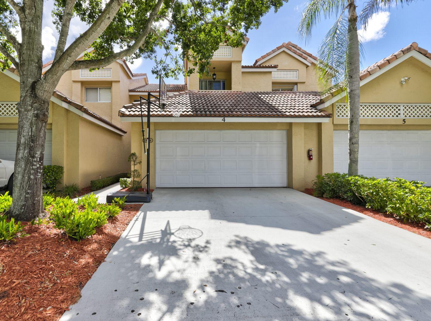 23104 Island View, Unit 4 Boca Raton, FL 33433 - Photo 1 of 35 Front