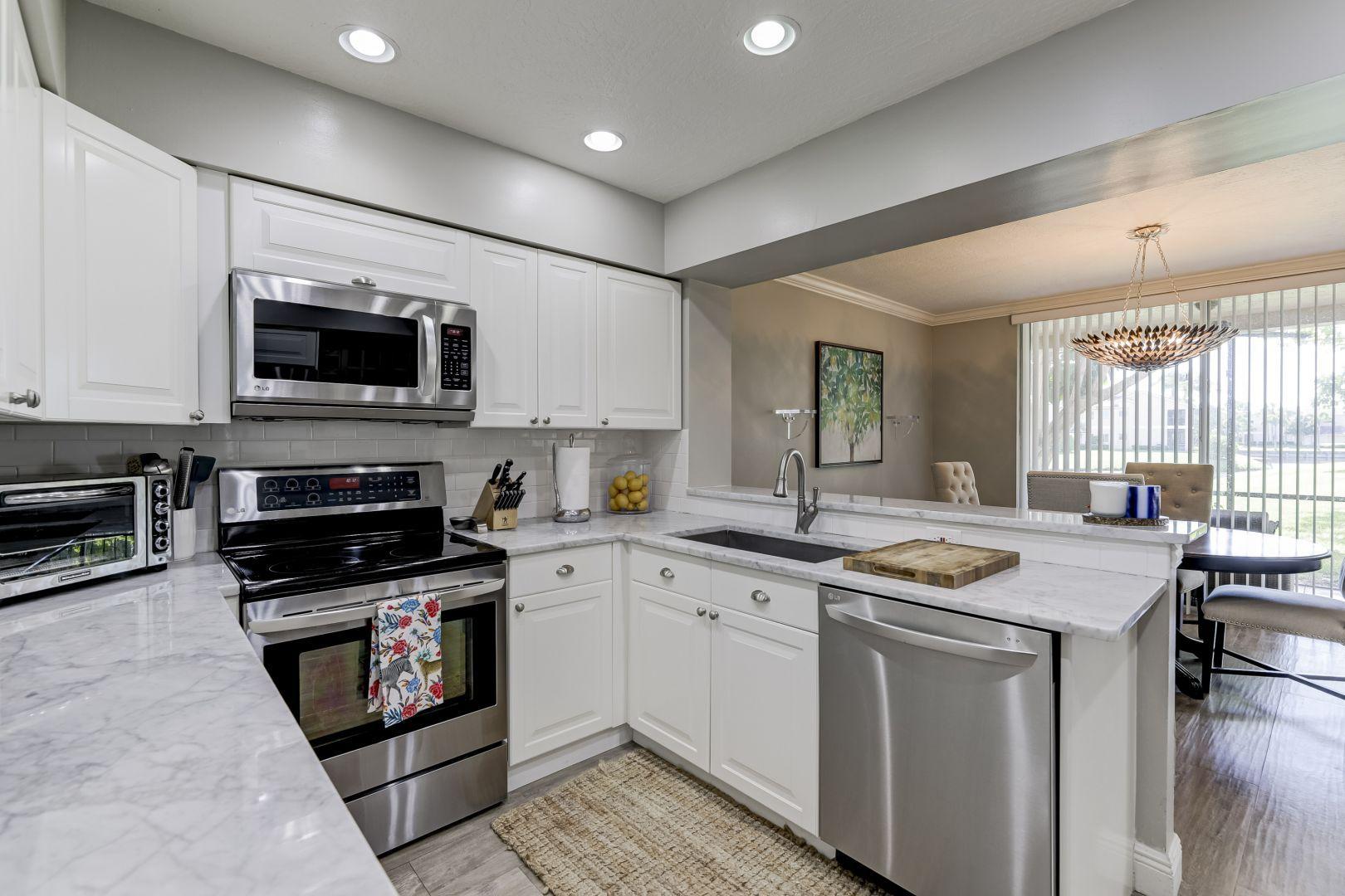 23104 Island View, Unit 4 Boca Raton, FL 33433 - Photo 13 of 35 Kitchen