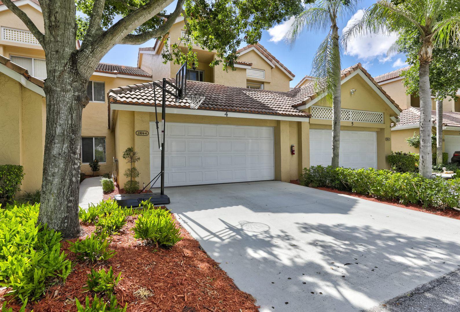 23104 Island View, Unit 4 Boca Raton, FL 33433 - Photo 2 of 35 Front