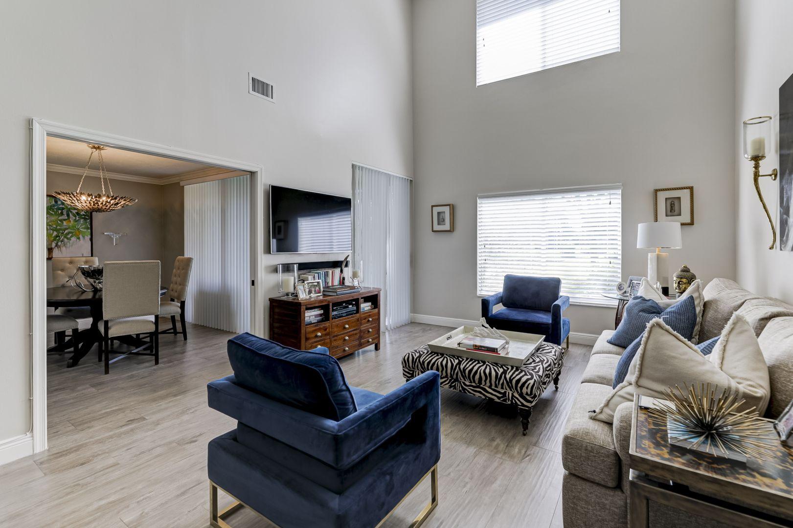 23104 Island View, Unit 4 Boca Raton, FL 33433 - Photo 9 of 35 Living Room