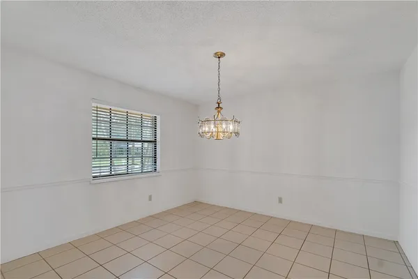 $495,000 | 855 29th Court, Vero Beach, FL 32960