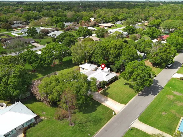 $495,000 | 855 29th Court, Vero Beach, FL 32960