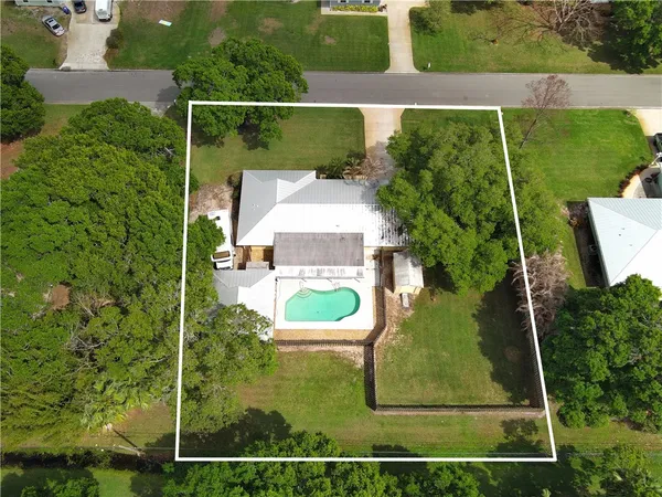 $495,000 | 855 29th Court, Vero Beach, FL 32960