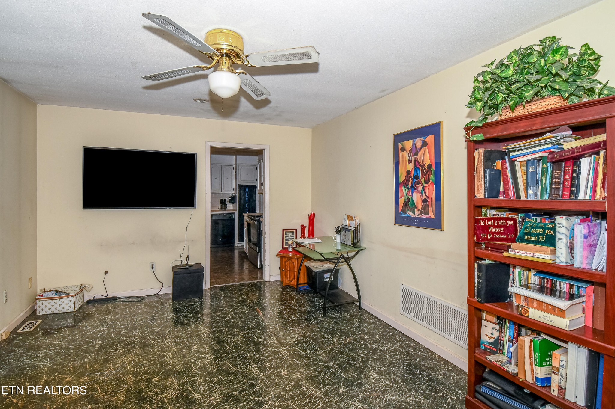 1253 Topside Road Louisville, TN 37777 - Photo 8 of 28 Gallery Image 8