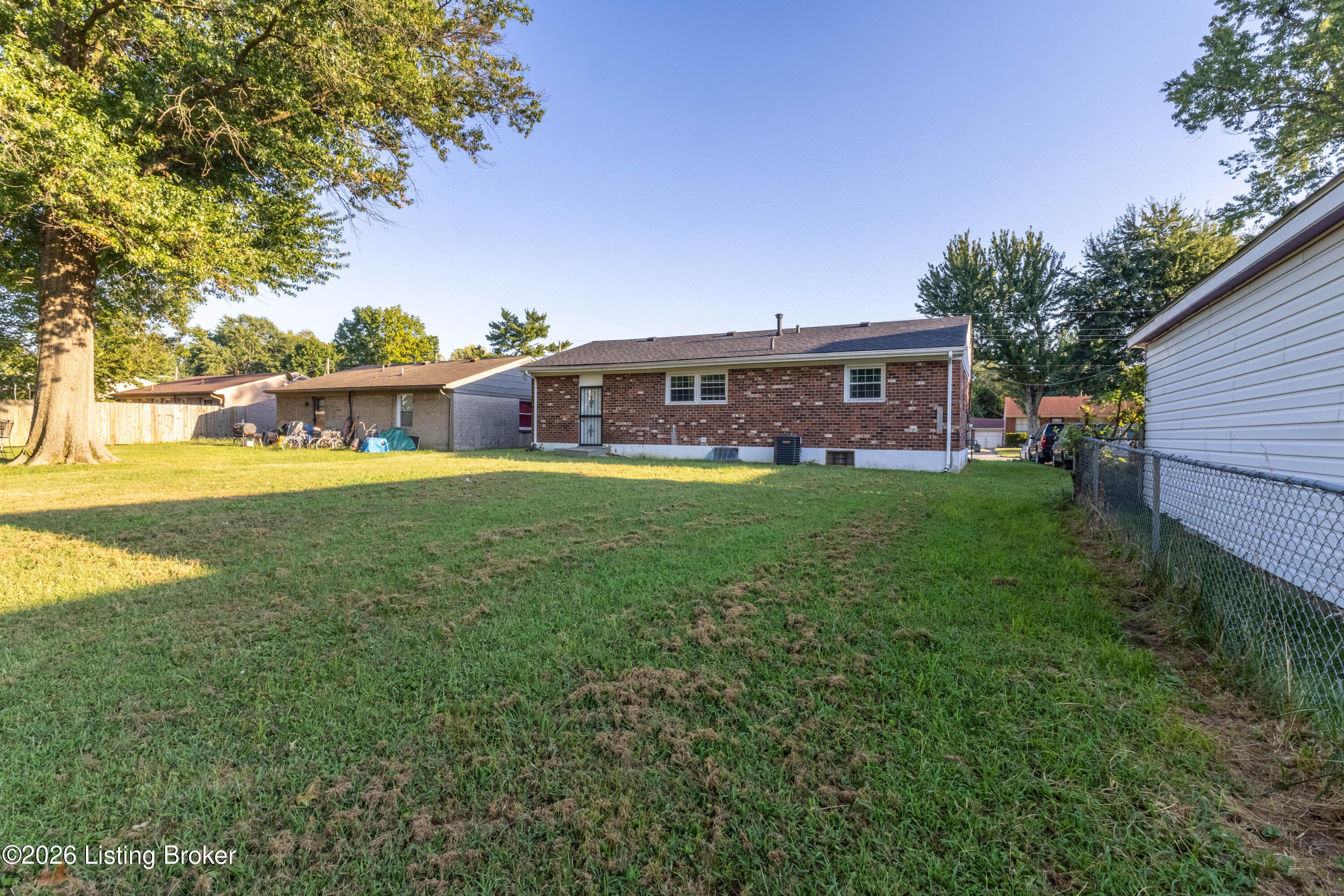 5301 Red Fern Road Louisville, KY 40218 - Photo 3 of 12 Backyard different angle