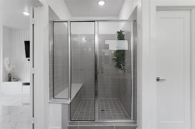 a view of liquor store