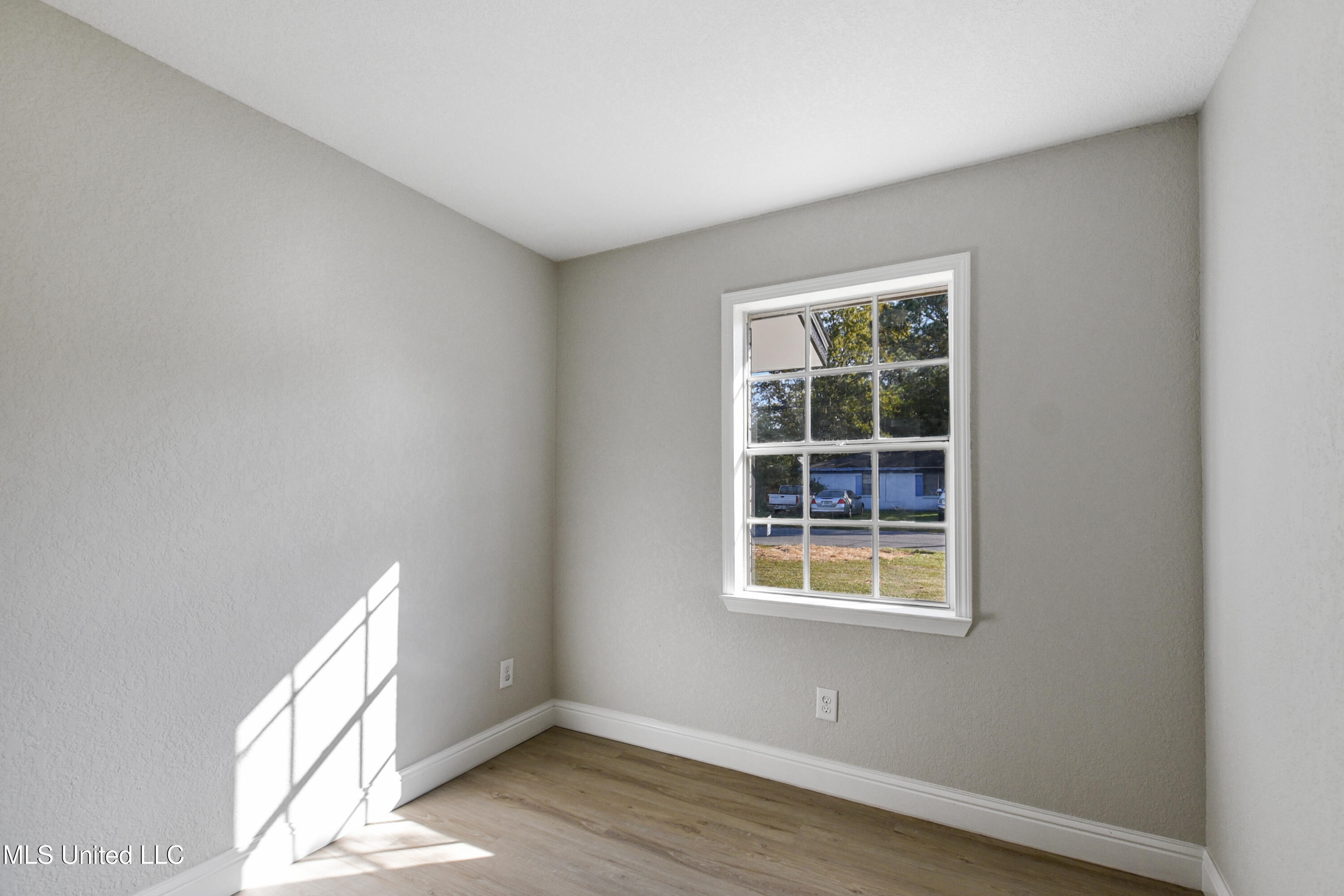 5659 Rose Drive Moss Point, MS 39563 - Photo 13 of 14 dsc_0055-dsc_0057