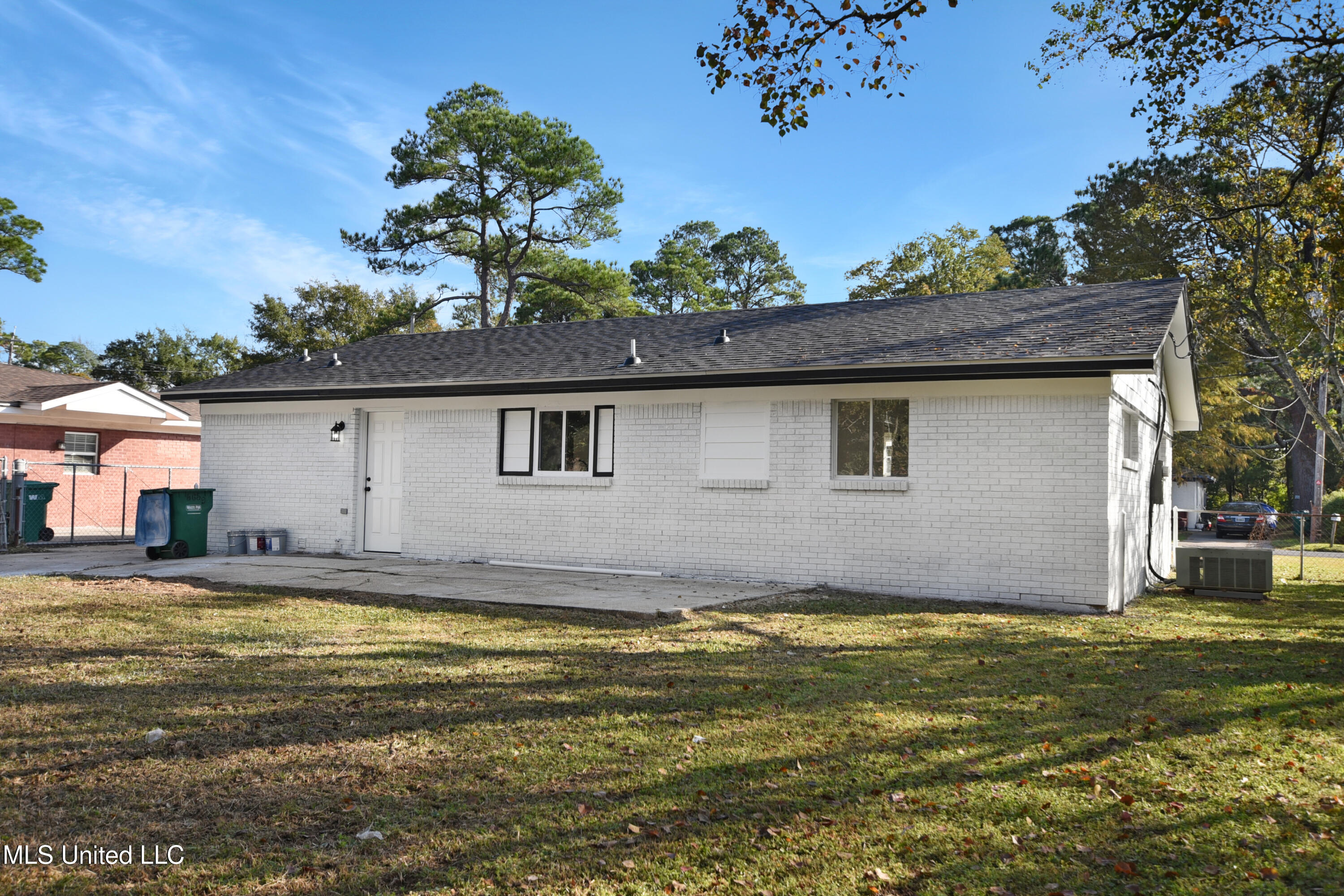 5659 Rose Drive Moss Point, MS 39563 - Photo 2 of 14 dsc_0010-dsc_0012