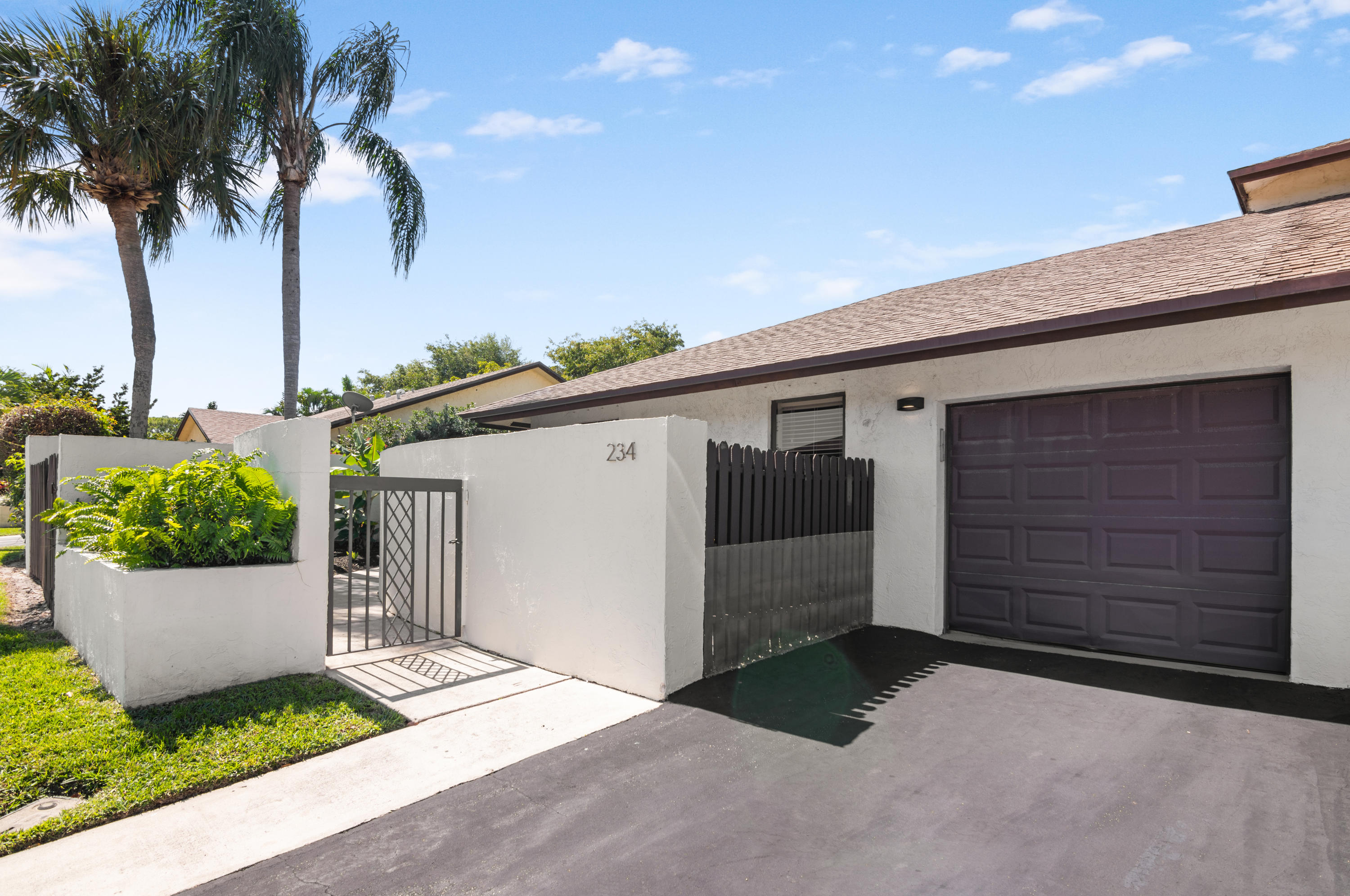 234 Southwest 28th Avenue Delray Beach, FL 33445 - Photo 1 of 32 Front of Home