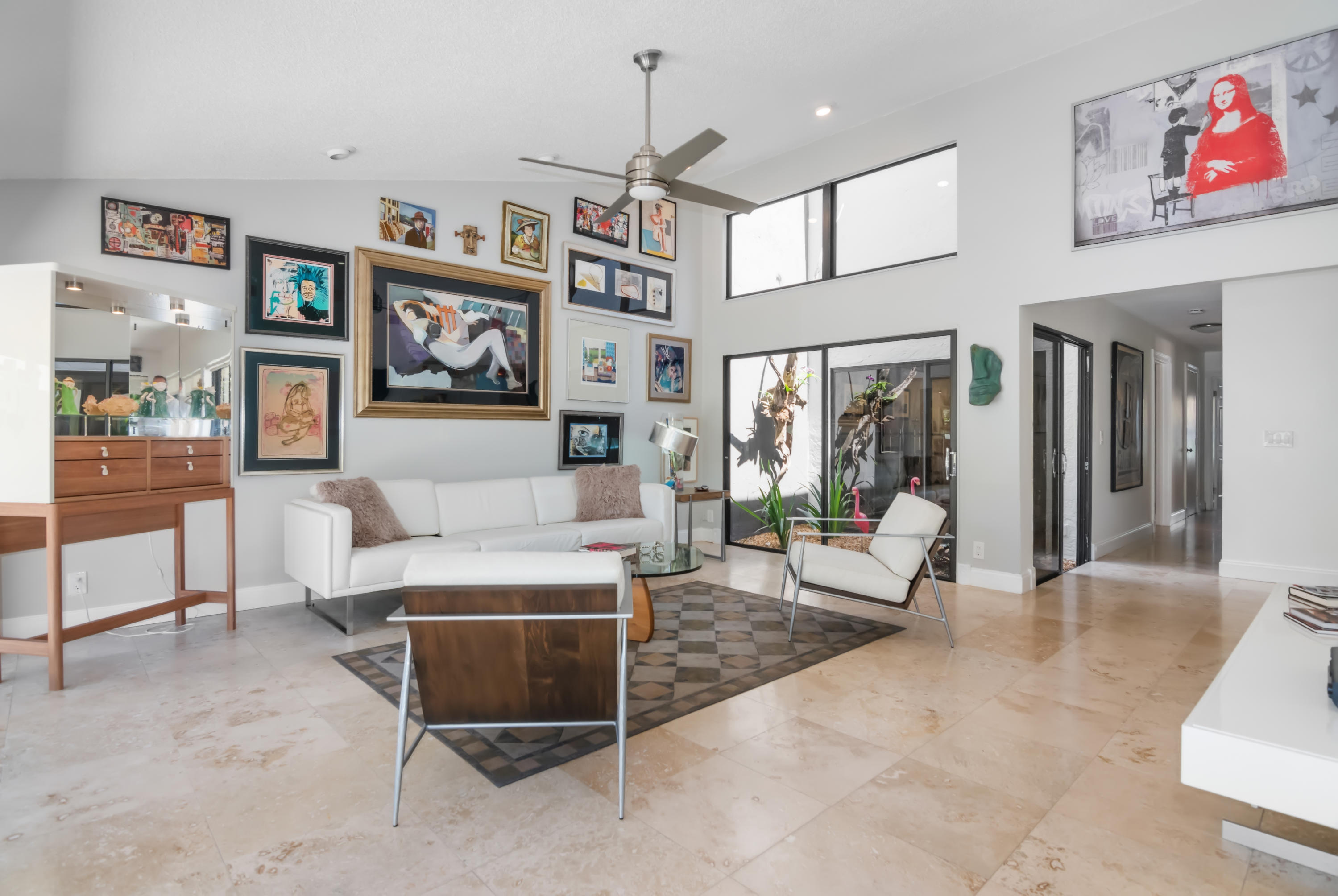 234 Southwest 28th Avenue Delray Beach, FL 33445 - Photo 10 of 32 Living Room
