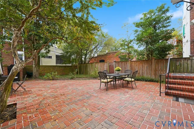 a view of outdoor space yard and patio