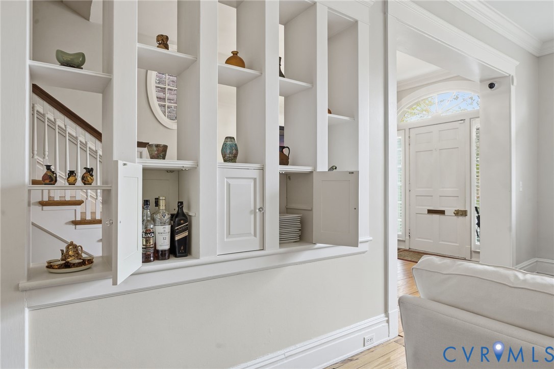 2005 Stuart Avenue Richmond, VA 23220 - Photo 5 of 29 staircase with white walls