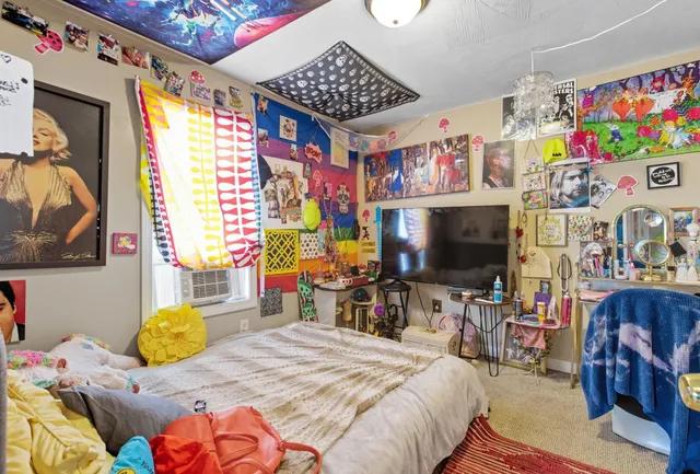 $454,000 | 21 South Street, Manchester, NH 03104