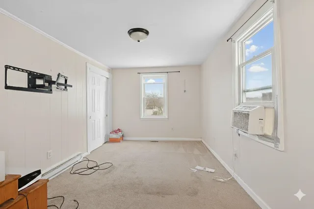 $454,000 | 21 South Street, Manchester, NH 03104