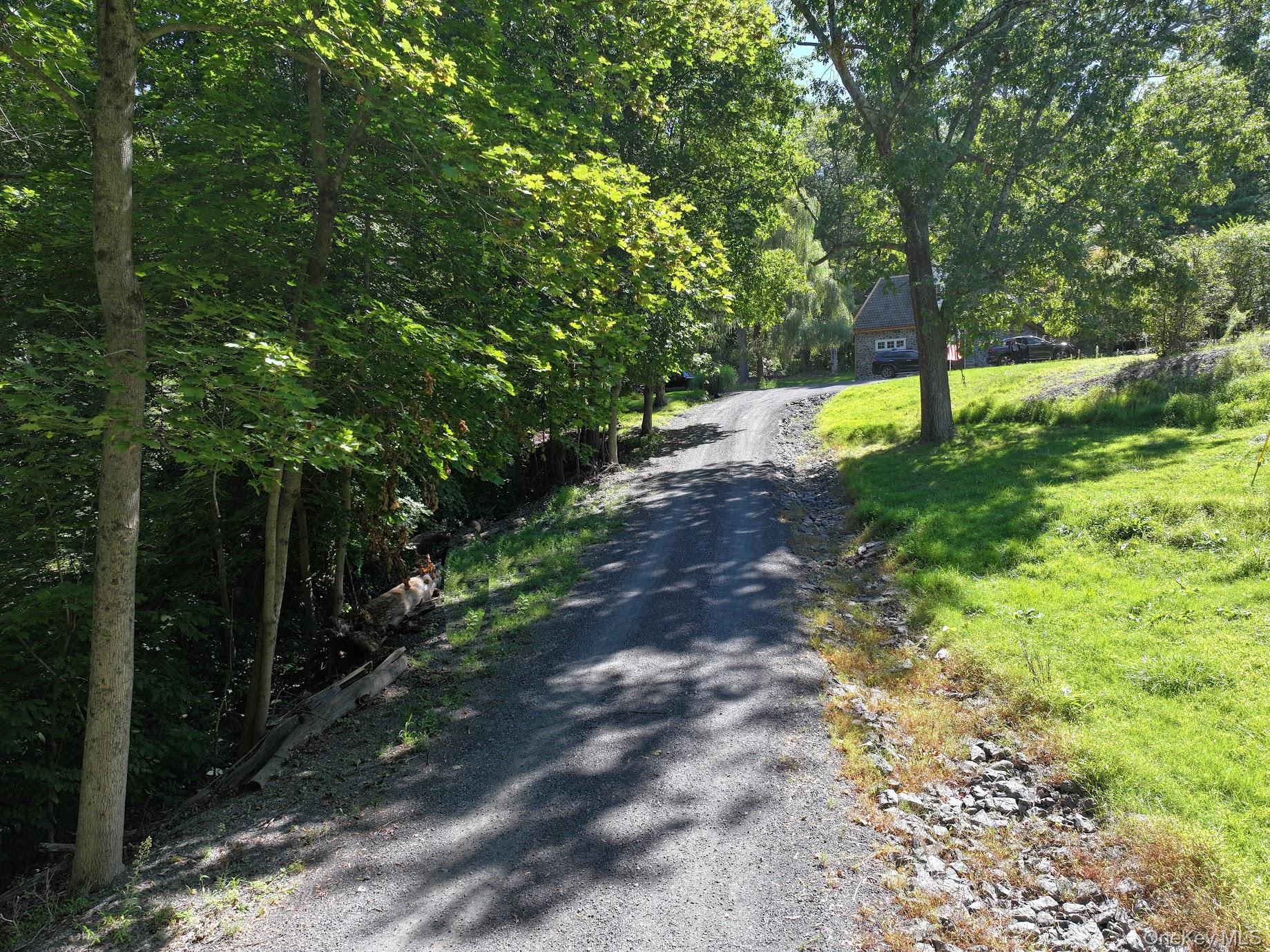 18 Denu Way Rhinecliff, NY 12574 - Photo 16 of 17 a view of a park with large trees